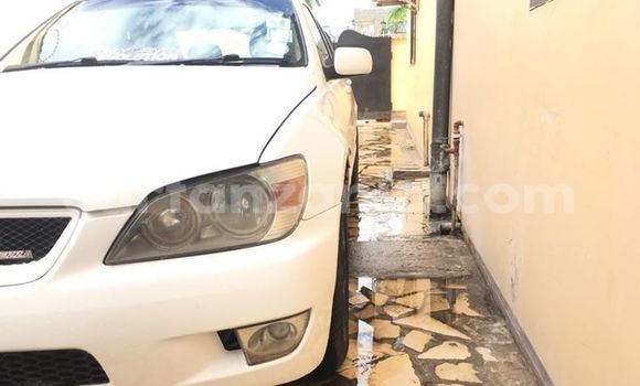 Buy Used Toyota Altezza White Car in Dar es Salaam in Dar es Salaam Buy Used Toyota Altezza White Car in Dar es Salaam in Dar es Salaam