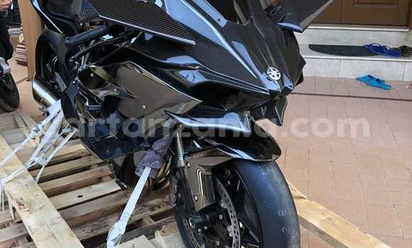 Nunua Ilio tumika Kawasaki Ninja Nyeusi Bike ndani ya Kigoma nchini Kigoma Nunua Ilio tumika Kawasaki Ninja Nyeusi Bike ndani ya Kigoma nchini Kigoma