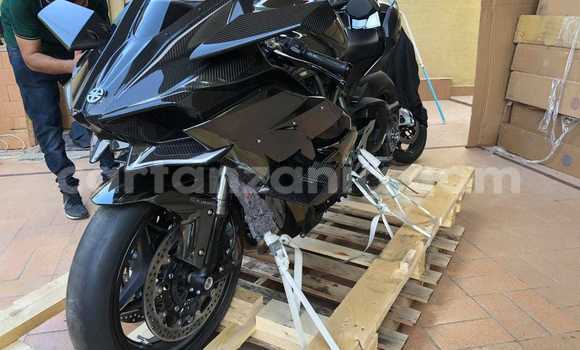 Nunua Ilio tumika Kawasaki Ninja Nyeusi Bike ndani ya Kigoma nchini Kigoma Nunua Ilio tumika Kawasaki Ninja Nyeusi Bike ndani ya Kigoma nchini Kigoma