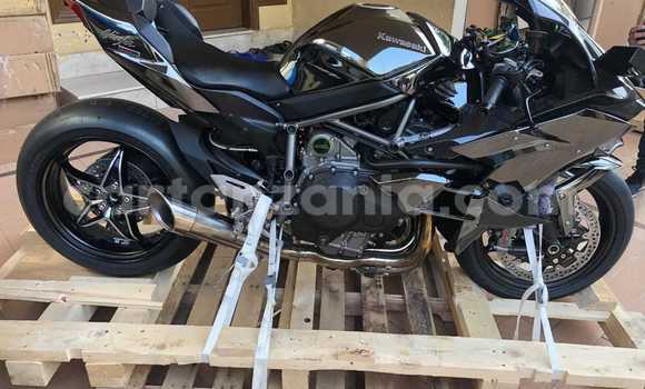Nunua Ilio tumika Kawasaki Ninja Nyeusi Bike ndani ya Kigoma nchini Kigoma Nunua Ilio tumika Kawasaki Ninja Nyeusi Bike ndani ya Kigoma nchini Kigoma