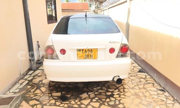 Buy Used Toyota Altezza White Car in Dar es Salaam in Dar es Salaam Buy Used Toyota Altezza White Car in Dar es Salaam in Dar es Salaam