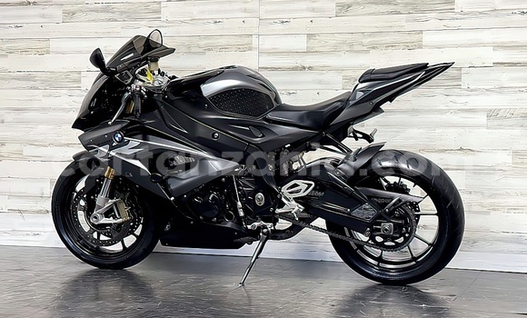 Nunua Ilio tumika BMW S 1000 Nyeusi Bike ndani ya Wanging'ombe nchini Njombe Nunua Ilio tumika BMW S 1000 Nyeusi Bike ndani ya Wanging'ombe nchini Njombe