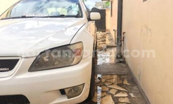 Buy Used Toyota Altezza White Car in Dar es Salaam in Dar es Salaam Buy Used Toyota Altezza White Car in Dar es Salaam in Dar es Salaam