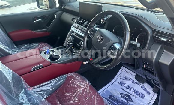 Buy Import Toyota Land Cruiser Other Car in Dar es Salaam in Dar es Salaam Buy Import Toyota Land Cruiser Other Car in Dar es Salaam in Dar es Salaam
