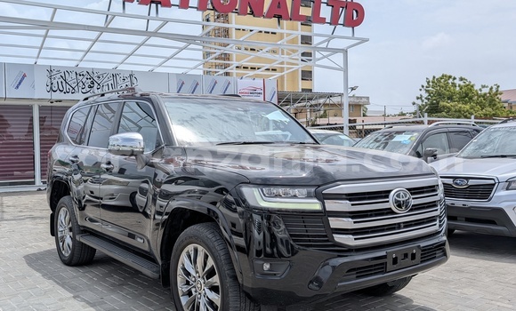 Buy Import Toyota Land Cruiser Black Car in Dar es Salaam in Dar es Salaam Buy Import Toyota Land Cruiser Black Car in Dar es Salaam in Dar es Salaam