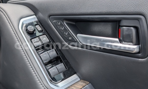 Buy Import Toyota Land Cruiser Black Car in Dar es Salaam in Dar es Salaam Buy Import Toyota Land Cruiser Black Car in Dar es Salaam in Dar es Salaam