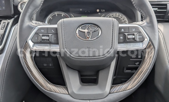 Buy Import Toyota Land Cruiser Black Car in Dar es Salaam in Dar es Salaam Buy Import Toyota Land Cruiser Black Car in Dar es Salaam in Dar es Salaam