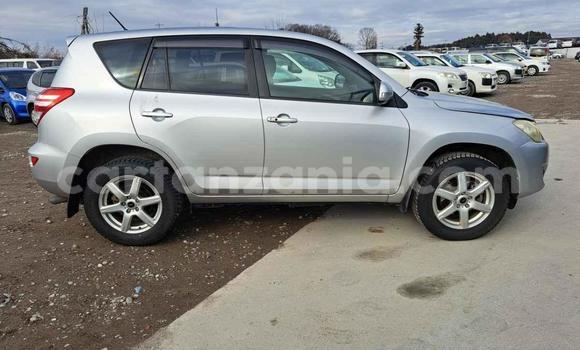 Nunua Ilio tumika Toyota RAV4 Fedha Gari ndani ya Dar es Salaam nchini Dar es Salaam Nunua Ilio tumika Toyota RAV4 Fedha Gari ndani ya Dar es Salaam nchini Dar es Salaam