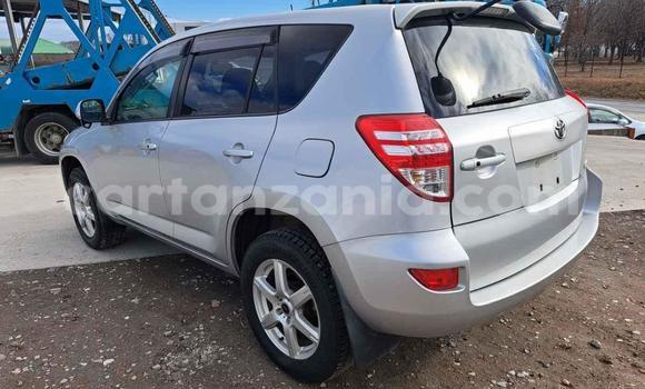 Nunua Ilio tumika Toyota RAV4 Fedha Gari ndani ya Dar es Salaam nchini Dar es Salaam Nunua Ilio tumika Toyota RAV4 Fedha Gari ndani ya Dar es Salaam nchini Dar es Salaam