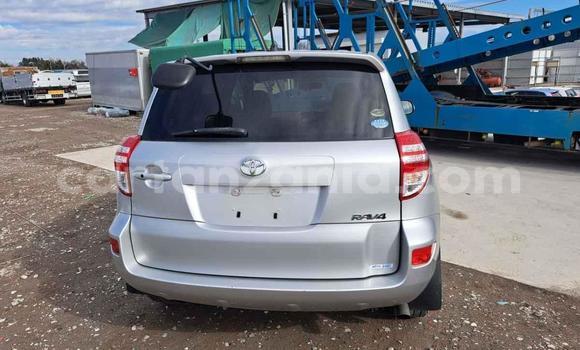 Nunua Ilio tumika Toyota RAV4 Fedha Gari ndani ya Dar es Salaam nchini Dar es Salaam Nunua Ilio tumika Toyota RAV4 Fedha Gari ndani ya Dar es Salaam nchini Dar es Salaam
