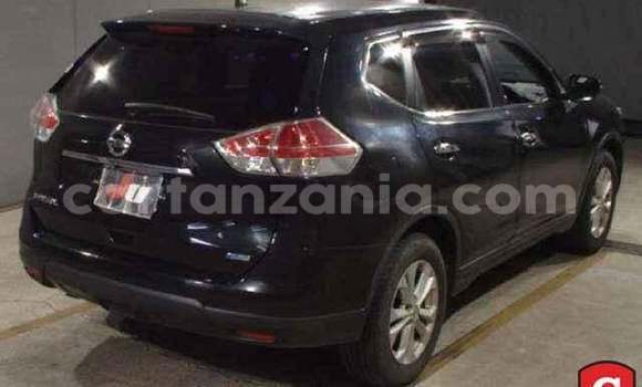 Nunua Imported Nissan X–Trail Nyeusi Gari ndani ya Dar es Salaam nchini Dar es Salaam Nunua Imported Nissan X–Trail Nyeusi Gari ndani ya Dar es Salaam nchini Dar es Salaam