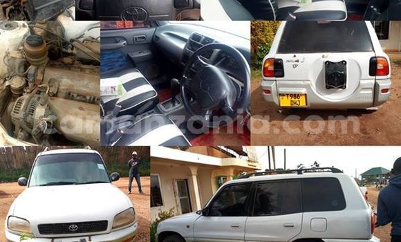 Buy Used Toyota RAV4 White Car in Dar es Salaam in Dar es Salaam Buy Used Toyota RAV4 White Car in Dar es Salaam in Dar es Salaam