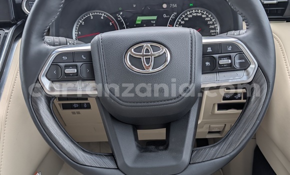 Buy Import Toyota Land Cruiser Silver Car in Dar es Salaam in Dar es Salaam Buy Import Toyota Land Cruiser Silver Car in Dar es Salaam in Dar es Salaam