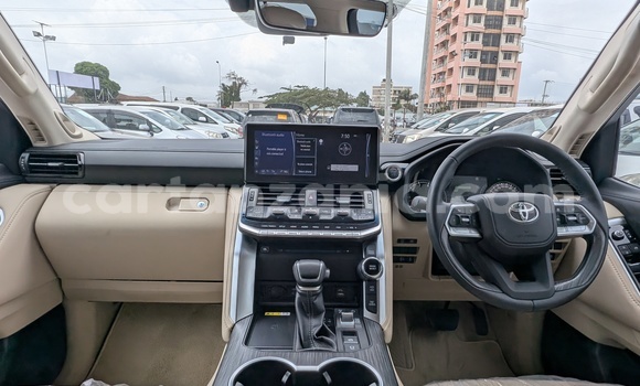 Buy Import Toyota Land Cruiser Silver Car in Dar es Salaam in Dar es Salaam Buy Import Toyota Land Cruiser Silver Car in Dar es Salaam in Dar es Salaam