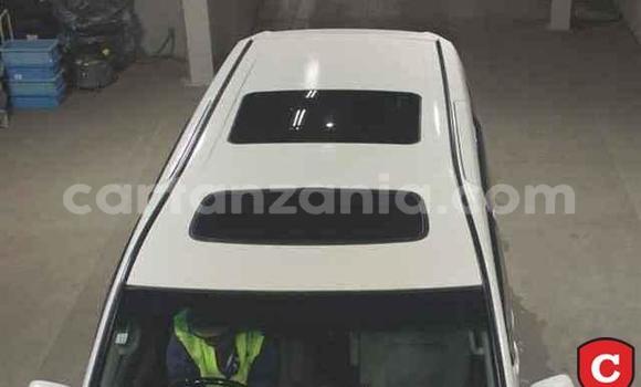 Nunua Imported Toyota Alphard Nyeupe Gari ndani ya Dar es Salaam nchini Dar es Salaam Nunua Imported Toyota Alphard Nyeupe Gari ndani ya Dar es Salaam nchini Dar es Salaam