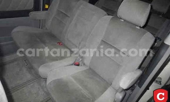 Nunua Imported Toyota Alphard Nyeupe Gari ndani ya Dar es Salaam nchini Dar es Salaam Nunua Imported Toyota Alphard Nyeupe Gari ndani ya Dar es Salaam nchini Dar es Salaam
