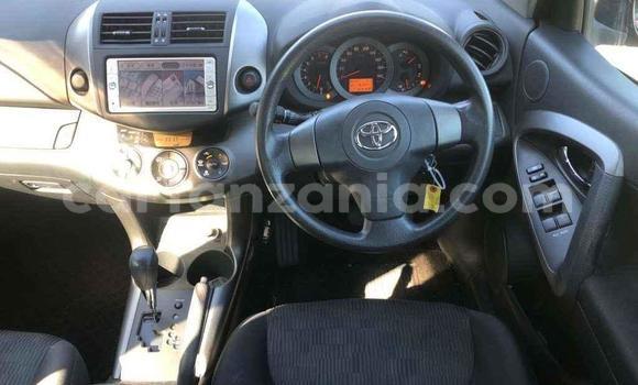 Nunua Imported Toyota RAV4 Nyekundu Gari ndani ya Dar es Salaam nchini Dar es Salaam Nunua Imported Toyota RAV4 Nyekundu Gari ndani ya Dar es Salaam nchini Dar es Salaam