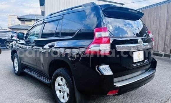 Nunua Imported Toyota Land Cruiser Prado Nyeusi Gari ndani ya Dar es Salaam nchini Dar es Salaam Nunua Imported Toyota Land Cruiser Prado Nyeusi Gari ndani ya Dar es Salaam nchini Dar es Salaam