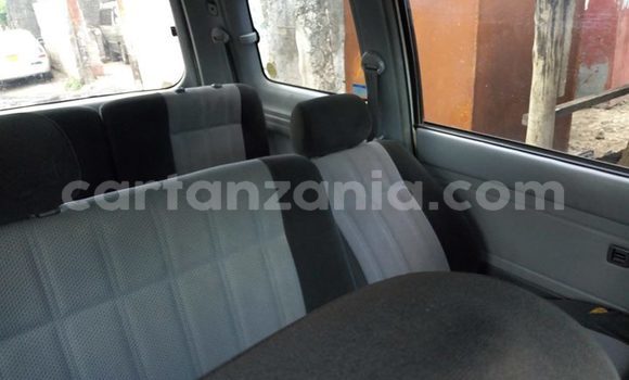 Buy Used Toyota Noah White Car in Dar es Salaam in Dar es Salaam Buy Used Toyota Noah White Car in Dar es Salaam in Dar es Salaam