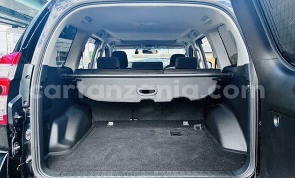 Nunua Imported Toyota Land Cruiser Prado Nyeusi Gari ndani ya Dar es Salaam nchini Dar es Salaam Nunua Imported Toyota Land Cruiser Prado Nyeusi Gari ndani ya Dar es Salaam nchini Dar es Salaam
