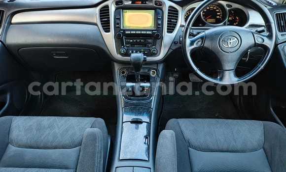Nunua Imported Toyota Kluger Nyeusi Gari ndani ya Dar es Salaam nchini Dar es Salaam Nunua Imported Toyota Kluger Nyeusi Gari ndani ya Dar es Salaam nchini Dar es Salaam