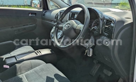 Nunua Imported Toyota Wish Nyeupe Gari ndani ya Dar es Salaam nchini Dar es Salaam Nunua Imported Toyota Wish Nyeupe Gari ndani ya Dar es Salaam nchini Dar es Salaam