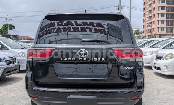 Buy Import Toyota Land Cruiser Black Car in Dar es Salaam in Dar es Salaam Buy Import Toyota Land Cruiser Black Car in Dar es Salaam in Dar es Salaam