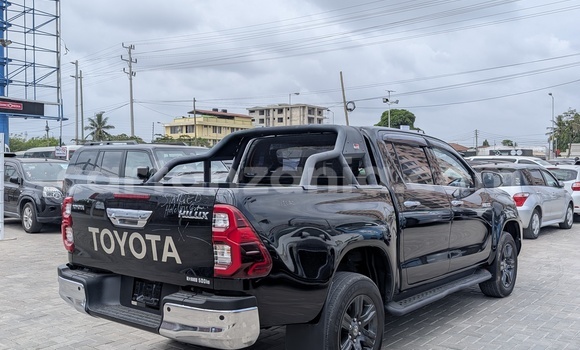 Buy Import Toyota Hilux Black Car in Dar es Salaam in Dar es Salaam Buy Import Toyota Hilux Black Car in Dar es Salaam in Dar es Salaam