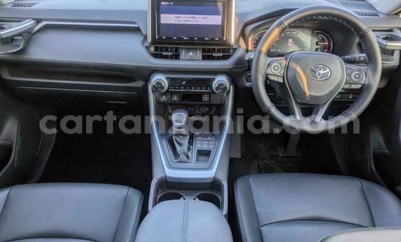 Nunua Imported Toyota RAV4 Nyeupe Gari ndani ya Dar es Salaam nchini Dar es Salaam Nunua Imported Toyota RAV4 Nyeupe Gari ndani ya Dar es Salaam nchini Dar es Salaam