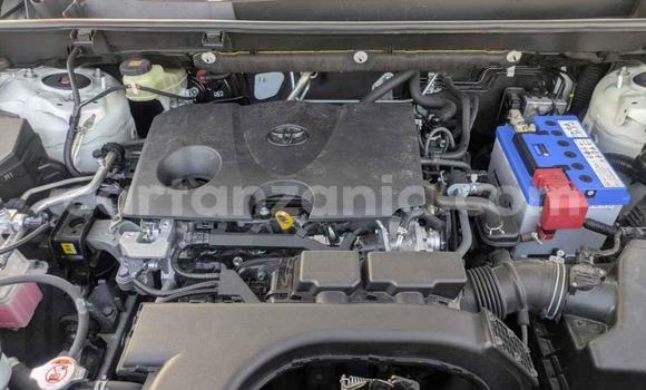 Nunua Imported Toyota RAV4 Nyeupe Gari ndani ya Dar es Salaam nchini Dar es Salaam Nunua Imported Toyota RAV4 Nyeupe Gari ndani ya Dar es Salaam nchini Dar es Salaam