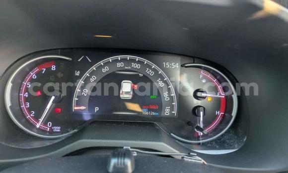 Nunua Imported Toyota RAV4 Nyeupe Gari ndani ya Dar es Salaam nchini Dar es Salaam Nunua Imported Toyota RAV4 Nyeupe Gari ndani ya Dar es Salaam nchini Dar es Salaam
