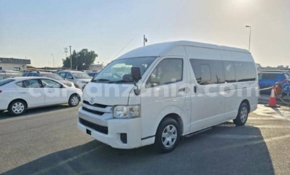 Buy Used Toyota Hiace White Car in Dar es Salaam in Dar es Salaam