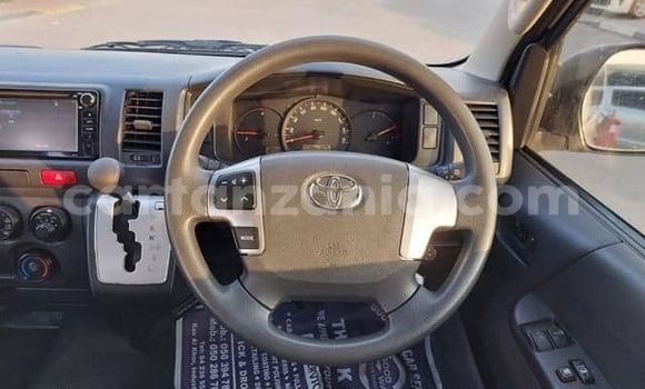 Buy Used Toyota Hiace White Car in Dar es Salaam in Dar es Salaam Buy Used Toyota Hiace White Car in Dar es Salaam in Dar es Salaam