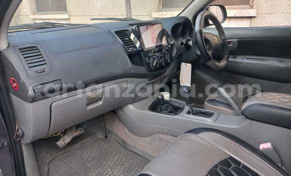 Nunua Ilio tumika Toyota Hilux Brown Gari ndani ya Dar es Salaam nchini Dar es Salaam Nunua Ilio tumika Toyota Hilux Brown Gari ndani ya Dar es Salaam nchini Dar es Salaam