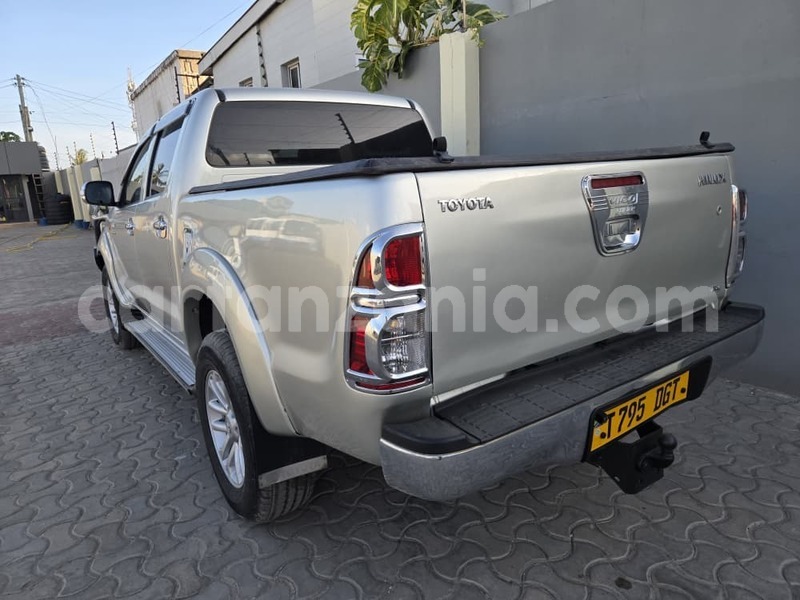 Big with watermark toyota hilux dar es salaam dar es salaam 31379