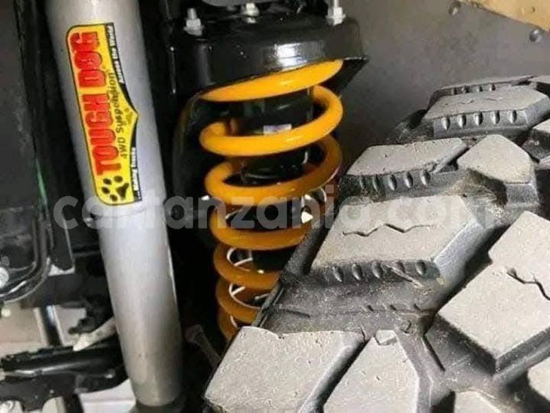 Big with watermark toyota land cruiser mara serengeti 31383