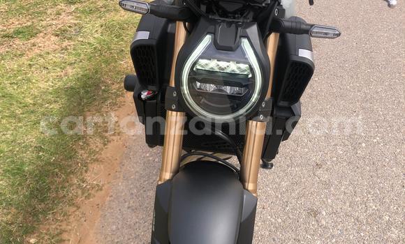 Buy Used Honda CB Beige Bike in Arusha in Arusha
