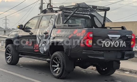 Nunua Ilio tumika Toyota Hilux Nyeusi Gari ndani ya Dar es Salaam nchini Dar es Salaam Nunua Ilio tumika Toyota Hilux Nyeusi Gari ndani ya Dar es Salaam nchini Dar es Salaam