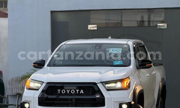 Nunua Ilio tumika Toyota Hilux Nyeupe Gari ndani ya Dar es Salaam nchini Dar es Salaam Nunua Ilio tumika Toyota Hilux Nyeupe Gari ndani ya Dar es Salaam nchini Dar es Salaam