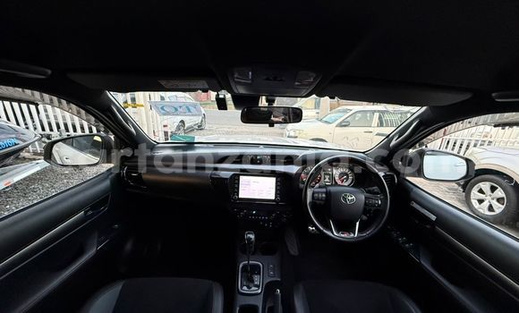 Nunua Ilio tumika Toyota Hilux Nyeupe Gari ndani ya Dar es Salaam nchini Dar es Salaam Nunua Ilio tumika Toyota Hilux Nyeupe Gari ndani ya Dar es Salaam nchini Dar es Salaam