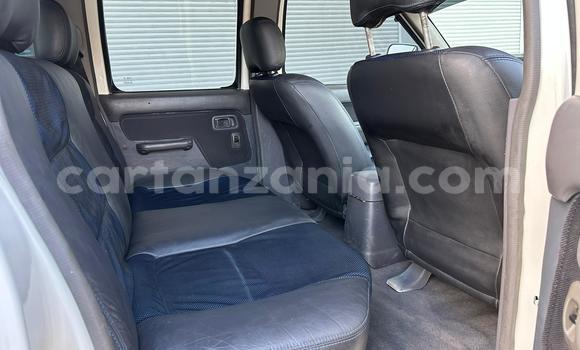 Nunua Ilio tumika Nissan Hardbody Nyeupe Gari ndani ya Dar es Salaam nchini Dar es Salaam Nunua Ilio tumika Nissan Hardbody Nyeupe Gari ndani ya Dar es Salaam nchini Dar es Salaam