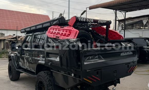 Nunua Ilio tumika Toyota Land Cruiser Kijani Gari ndani ya Dar es Salaam nchini Dar es Salaam Nunua Ilio tumika Toyota Land Cruiser Kijani Gari ndani ya Dar es Salaam nchini Dar es Salaam