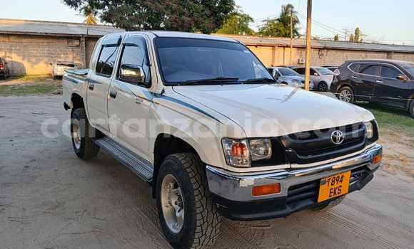 Buy Used Toyota Hilux White Car in Dar es Salaam in Dar es Salaam