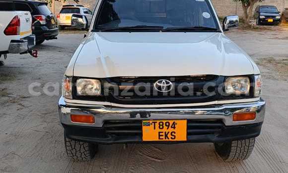 Nunua Ilio tumika Toyota Hilux Nyeupe Gari ndani ya Dar es Salaam nchini Dar es Salaam Nunua Ilio tumika Toyota Hilux Nyeupe Gari ndani ya Dar es Salaam nchini Dar es Salaam