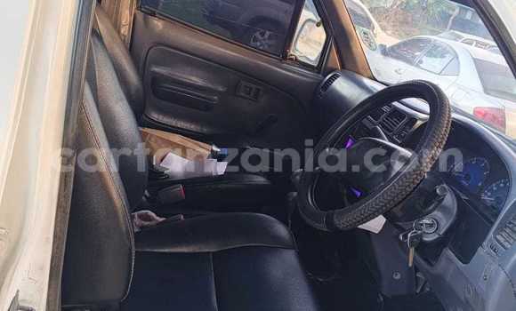 Nunua Ilio tumika Toyota Hilux Nyeupe Gari ndani ya Dar es Salaam nchini Dar es Salaam Nunua Ilio tumika Toyota Hilux Nyeupe Gari ndani ya Dar es Salaam nchini Dar es Salaam