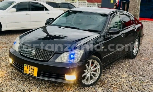 Nunua Ilio tumika Toyota Crown Nyeusi Gari ndani ya Biharamulo nchini Kagera Nunua Ilio tumika Toyota Crown Nyeusi Gari ndani ya Biharamulo nchini Kagera