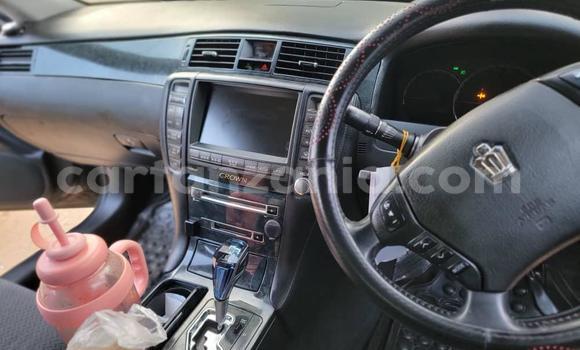 Nunua Ilio tumika Toyota Crown Nyeusi Gari ndani ya Dar es Salaam nchini Dar es Salaam Nunua Ilio tumika Toyota Crown Nyeusi Gari ndani ya Dar es Salaam nchini Dar es Salaam