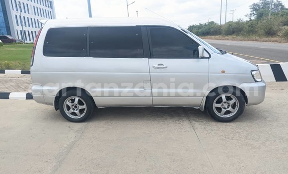 Nunua Ilio tumika Toyota Noah Fedha Gari ndani ya Dar es Salaam nchini Dar es Salaam Nunua Ilio tumika Toyota Noah Fedha Gari ndani ya Dar es Salaam nchini Dar es Salaam