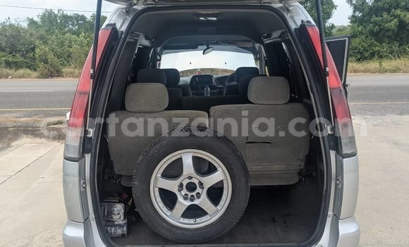 Nunua Ilio tumika Toyota Noah Fedha Gari ndani ya Dar es Salaam nchini Dar es Salaam Nunua Ilio tumika Toyota Noah Fedha Gari ndani ya Dar es Salaam nchini Dar es Salaam