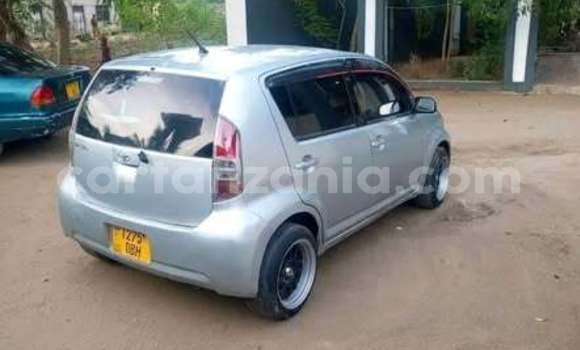 Nunua Ilio tumika Toyota Passo Nyingine Gari ndani ya Dar es Salaam nchini Dar es Salaam